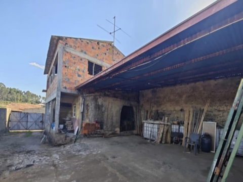 Moradia para Restaurar T3+1
