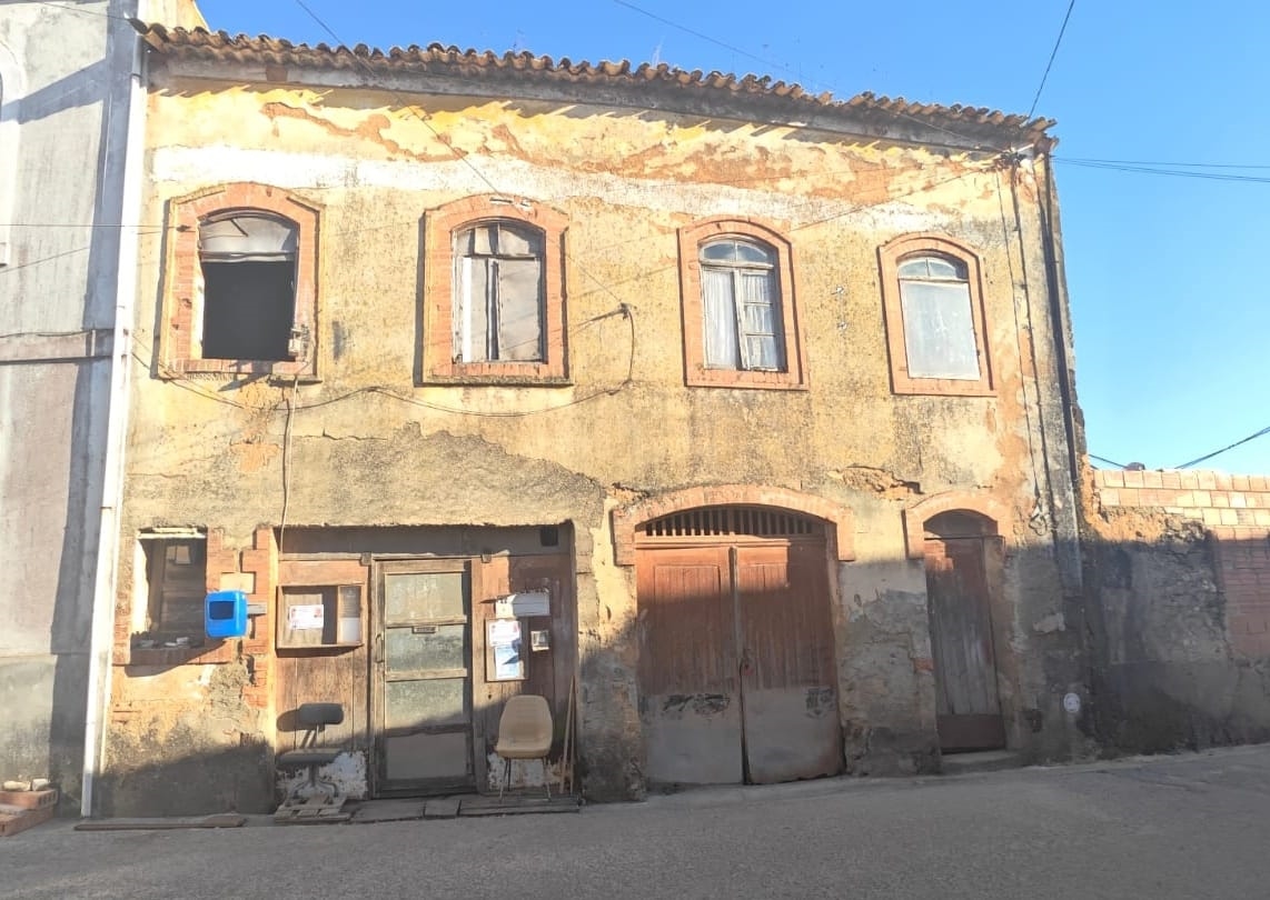 Moradia para Restaurar T3+1